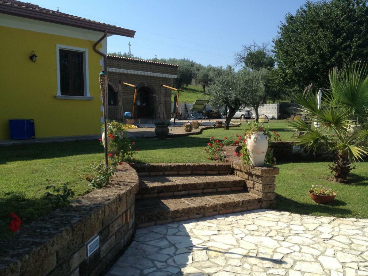 Villa "Casa Al Chiazzullo" Mirabella Eclano Exteriör bild