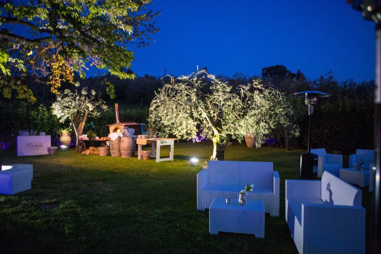 Villa "Casa Al Chiazzullo" Mirabella Eclano Exteriör bild
