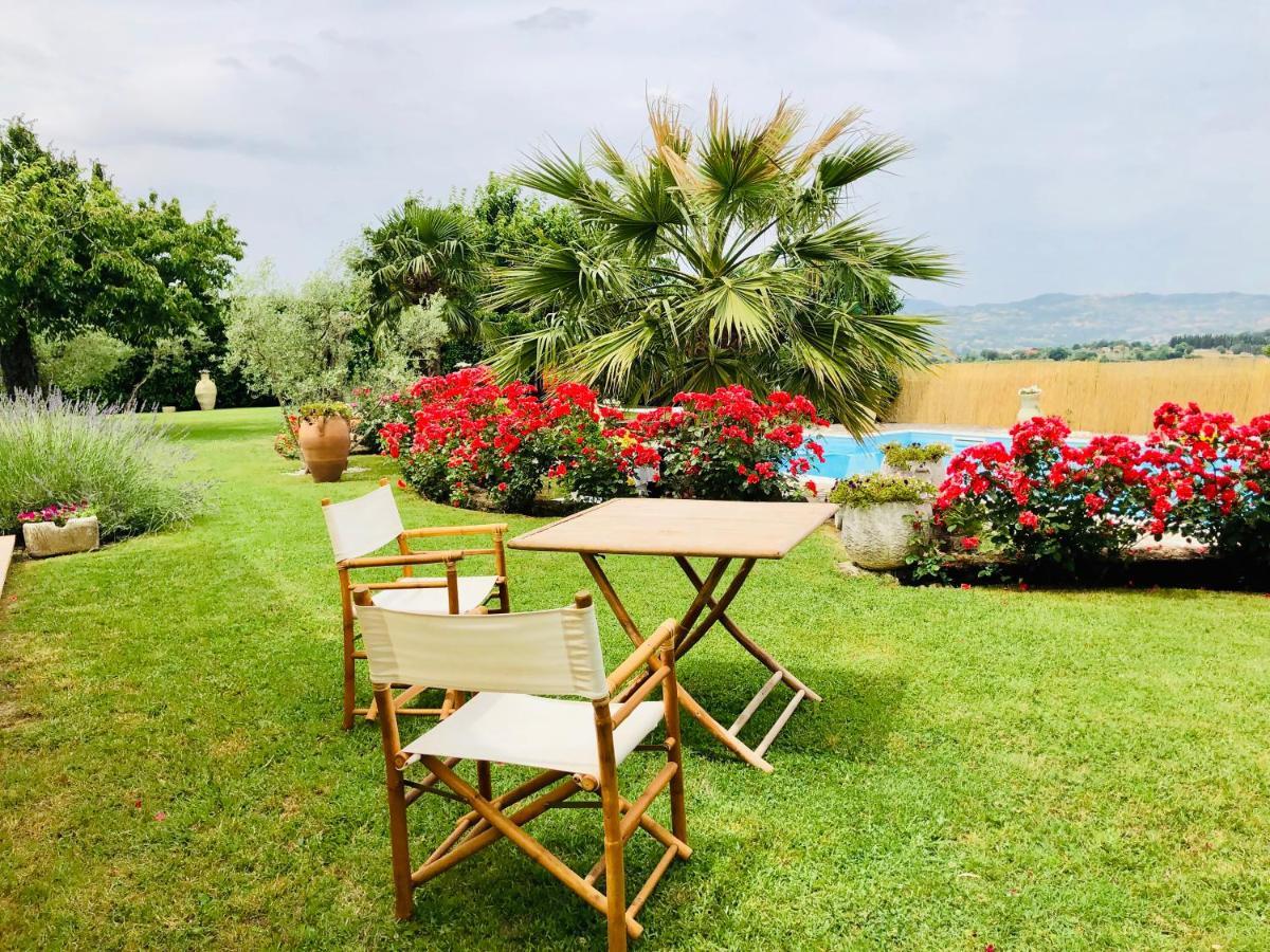 Villa "Casa Al Chiazzullo" Mirabella Eclano Exteriör bild